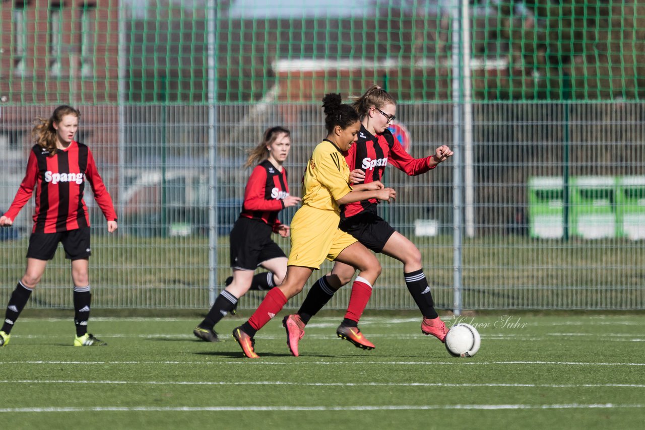 Bild 140 - B-Juniorinnen SG Weststeinburg/Bei - SV Fisia 03 : Ergebnis: 1:2